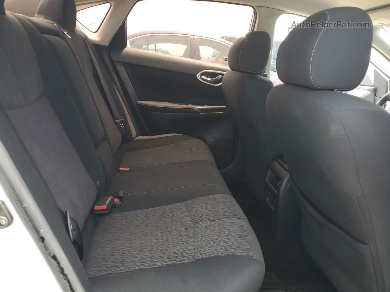 2015 Nissan Sentra S Серебряный vin: 3N1AB7AP8FL656884