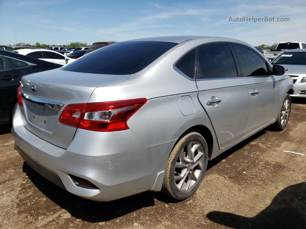 2016 Nissan Sentra S Серебряный vin: 3N1AB7AP8GY305851