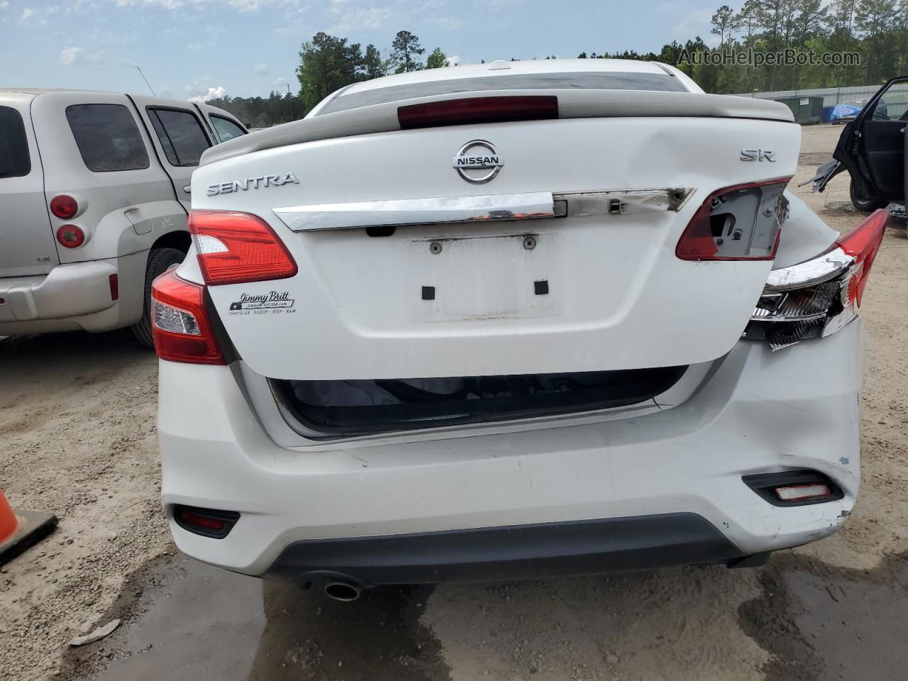 2018 Nissan Sentra S White vin: 3N1AB7AP8JY215722