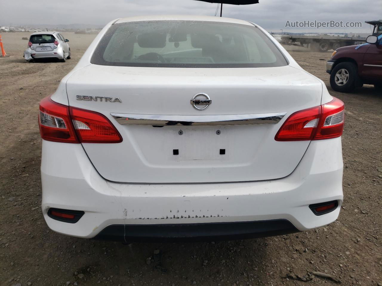 2018 Nissan Sentra S White vin: 3N1AB7AP8JY293241