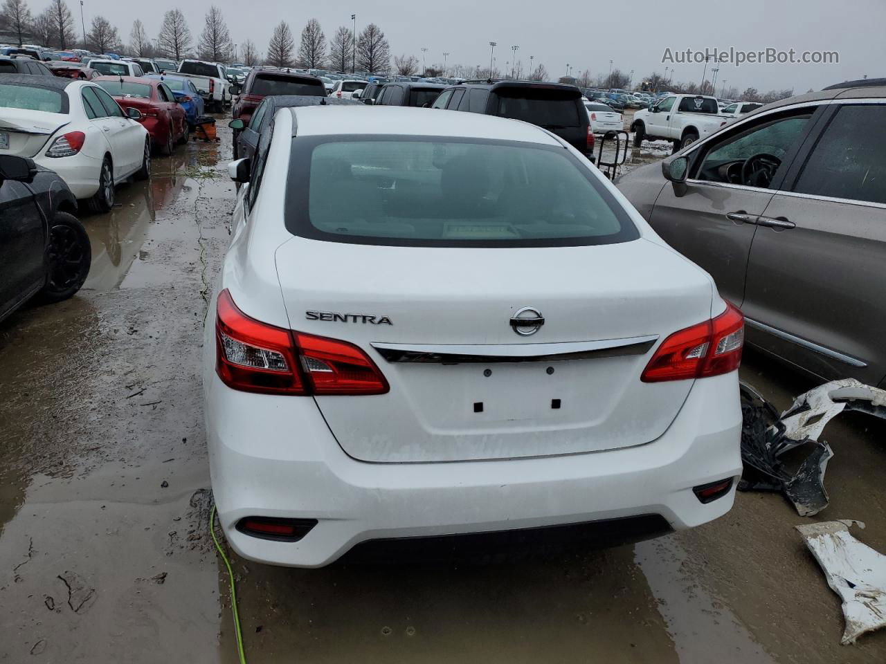 2018 Nissan Sentra S Белый vin: 3N1AB7AP8JY325279