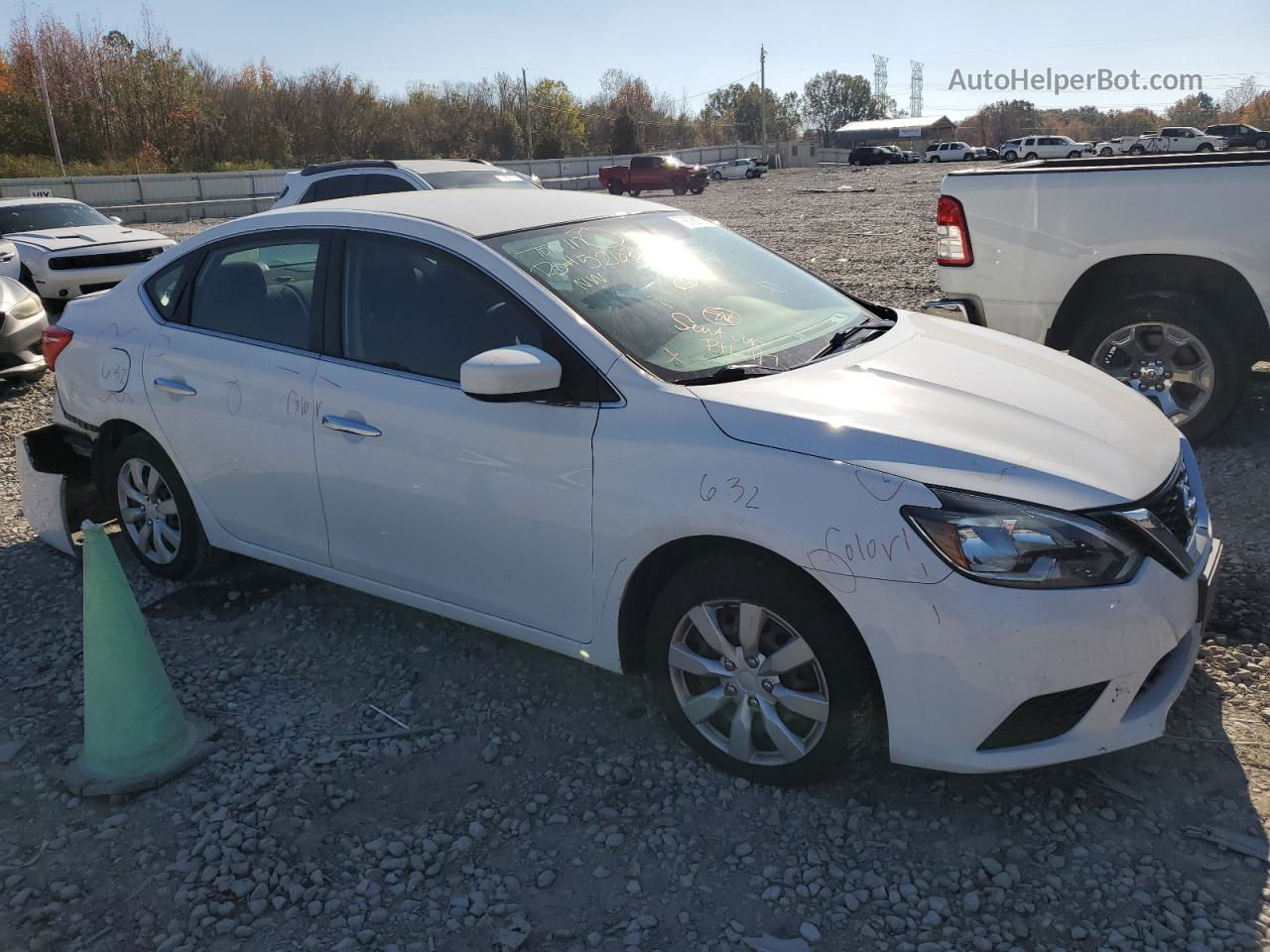 2018 Nissan Sentra S White vin: 3N1AB7AP8JY330532