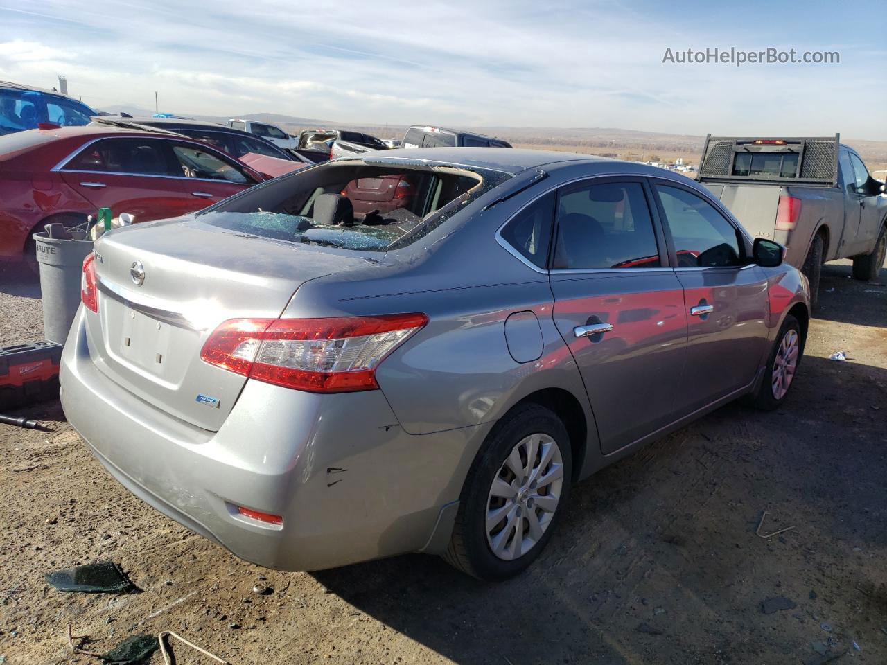 2014 Nissan Sentra S Серебряный vin: 3N1AB7AP9EL690900