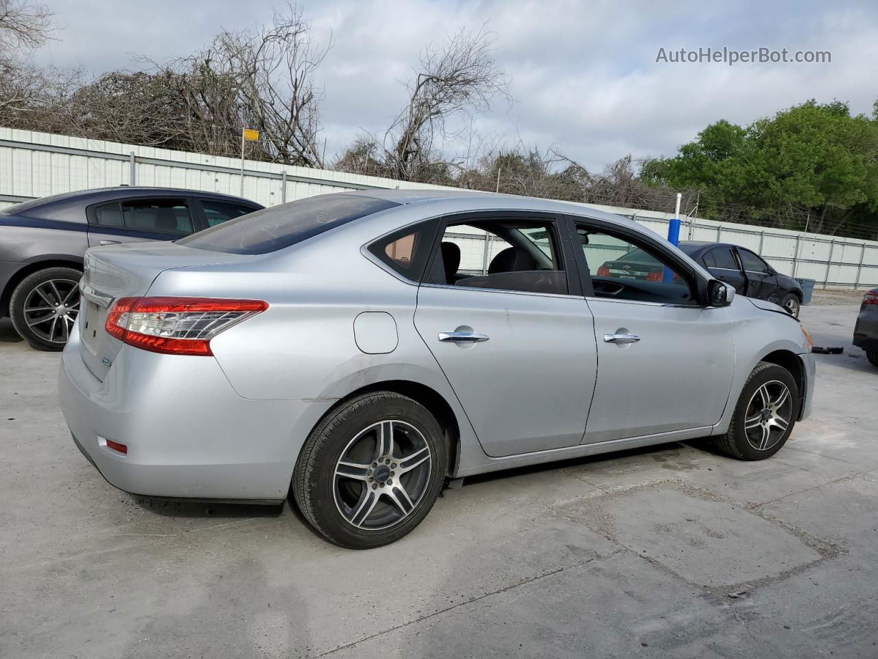 2014 Nissan Sentra S Серебряный vin: 3N1AB7AP9EY229313