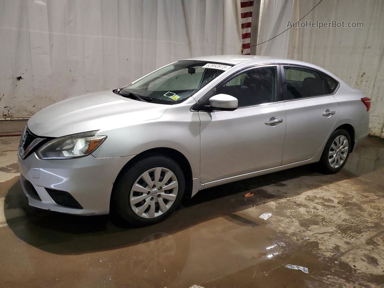 2016 Nissan Sentra S Серебряный vin: 3N1AB7AP9GY211669