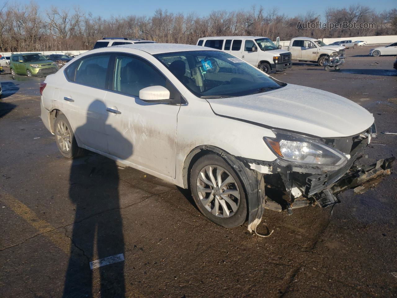 2018 Nissan Sentra S Белый vin: 3N1AB7AP9JL640556