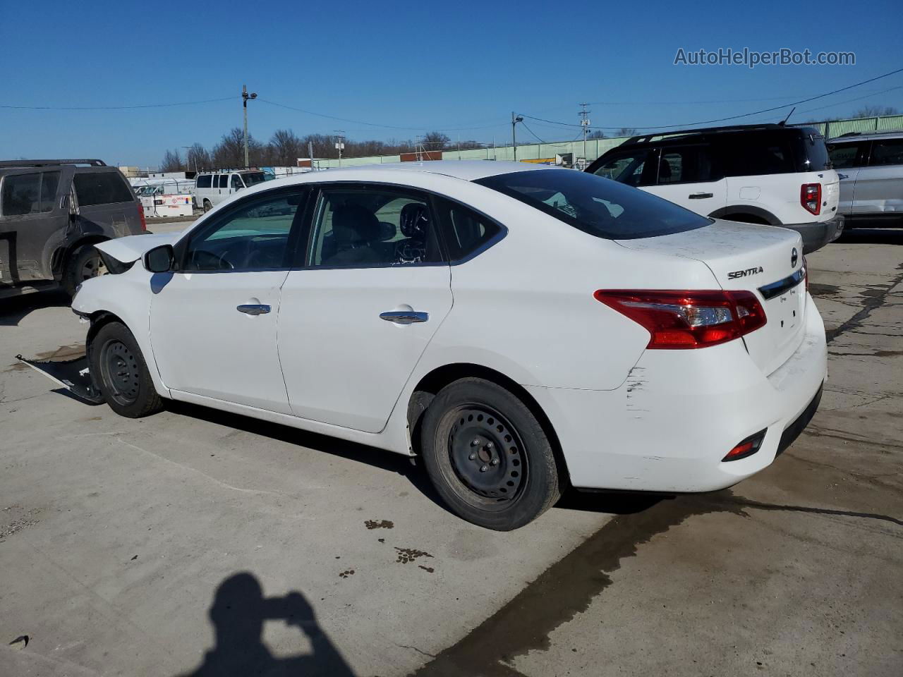 2018 Nissan Sentra S White vin: 3N1AB7AP9JY278568