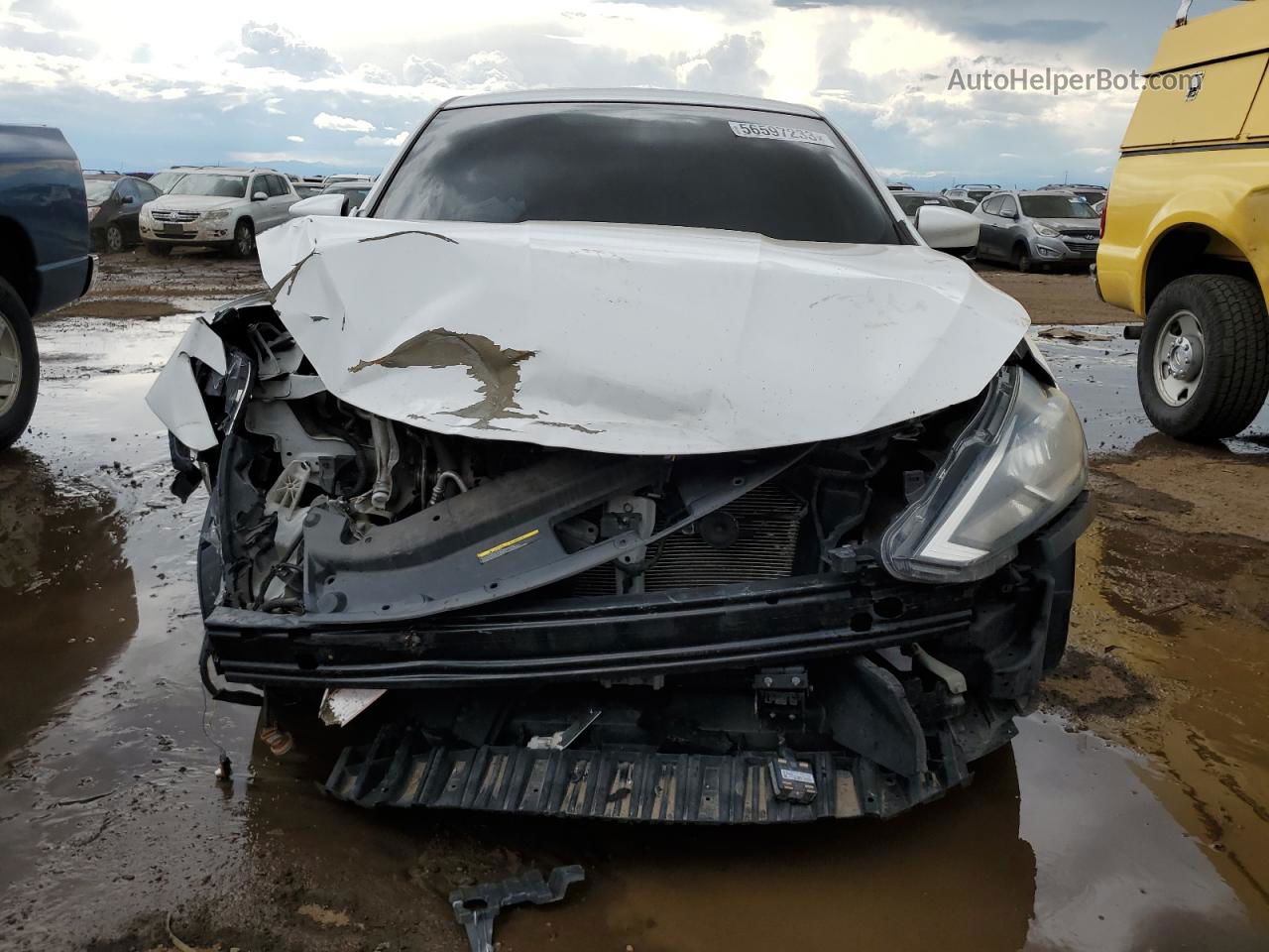 2018 Nissan Sentra S White vin: 3N1AB7APXJL637911