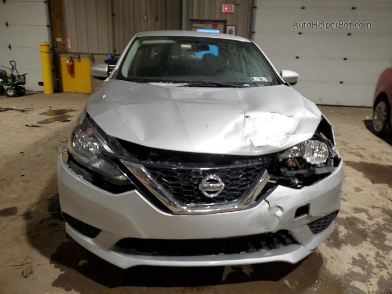 2018 Nissan Sentra S Серебряный vin: 3N1AB7APXJL638153