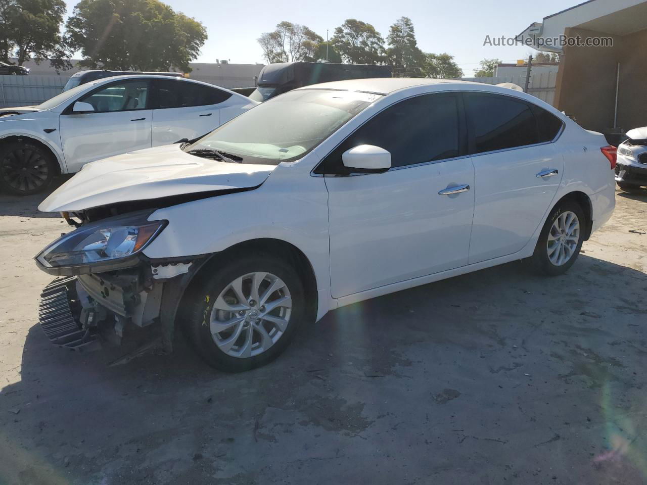 2018 Nissan Sentra S White vin: 3N1AB7APXJL638251