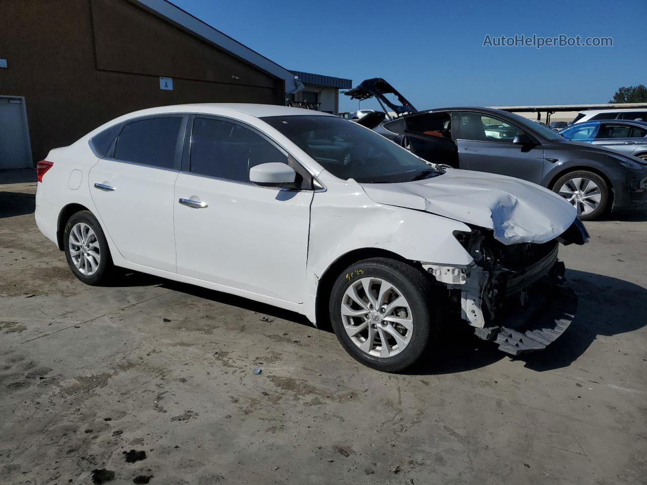 2018 Nissan Sentra S White vin: 3N1AB7APXJL638251