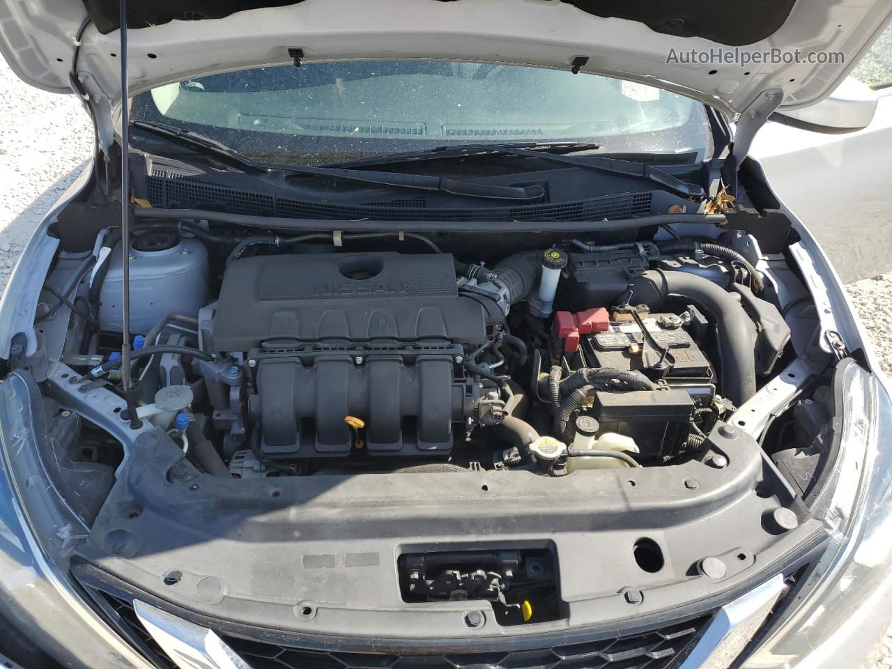 2018 Nissan Sentra S Серебряный vin: 3N1AB7APXJL640307