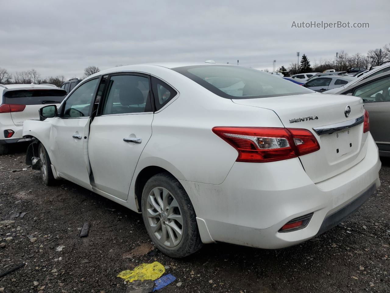 2018 Nissan Sentra S White vin: 3N1AB7APXJY216838