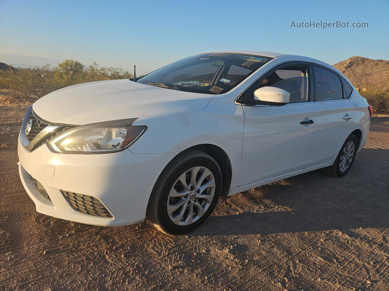 2018 Nissan Sentra S White vin: 3N1AB7APXJY244865