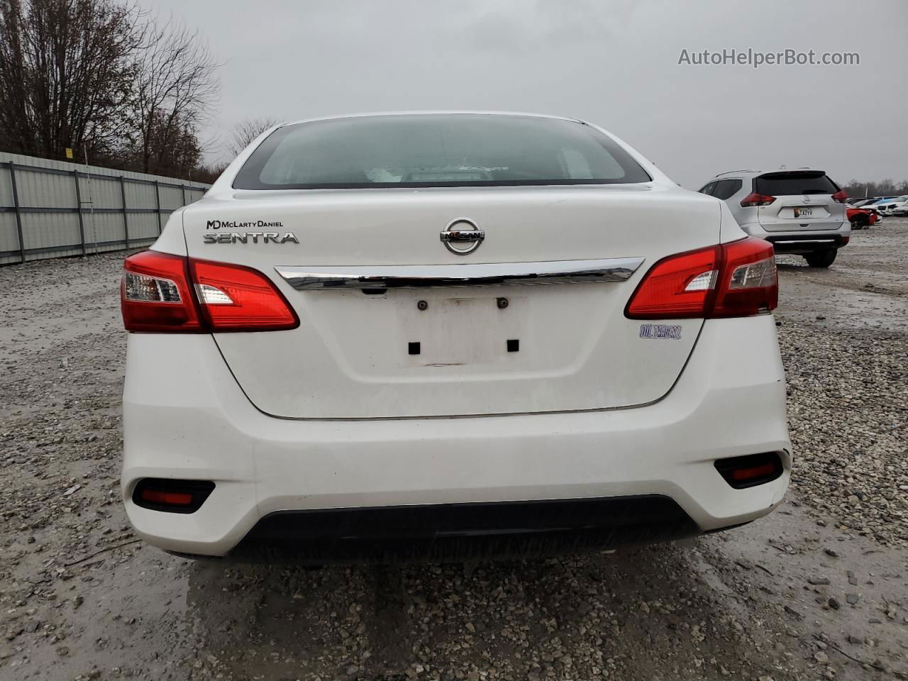 2018 Nissan Sentra S White vin: 3N1AB7APXJY338079