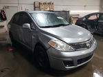 2009 Nissan Versa S Серебряный vin: 3N1BC11E09L449665