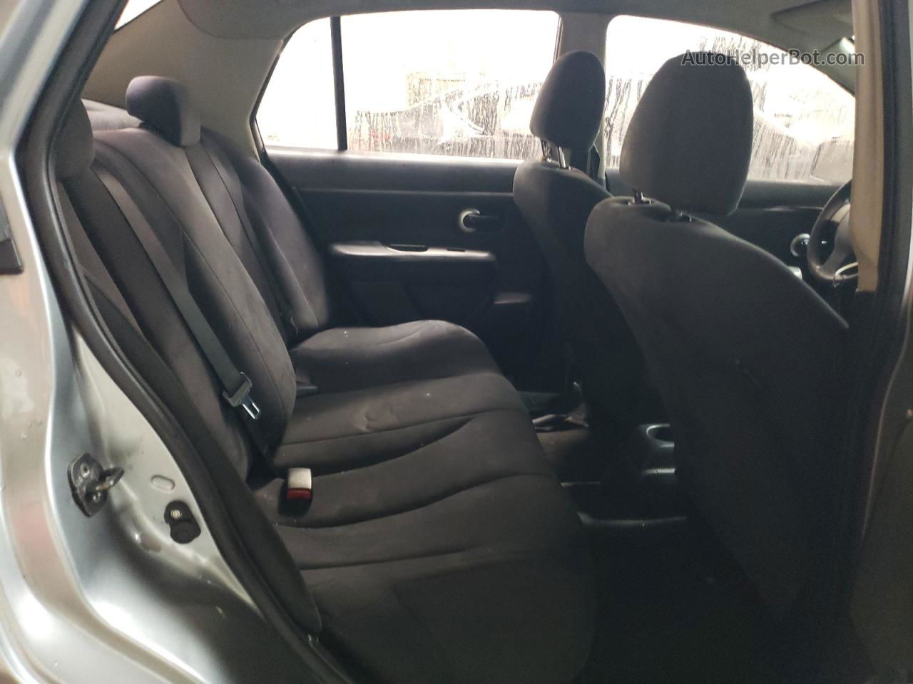 2009 Nissan Versa S Серебряный vin: 3N1BC11E09L449665