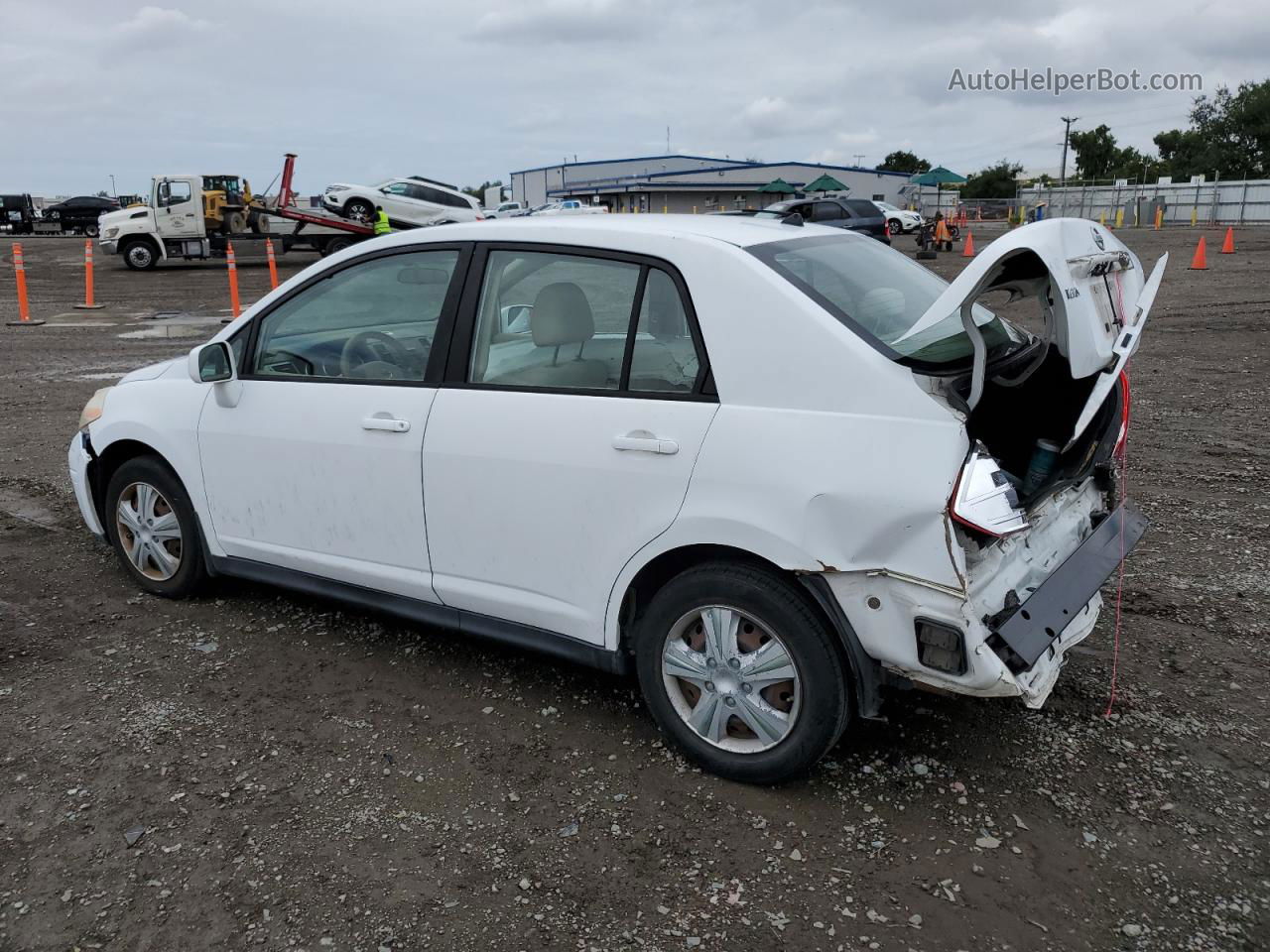 2009 Nissan Versa S White vin: 3N1BC11E19L449979