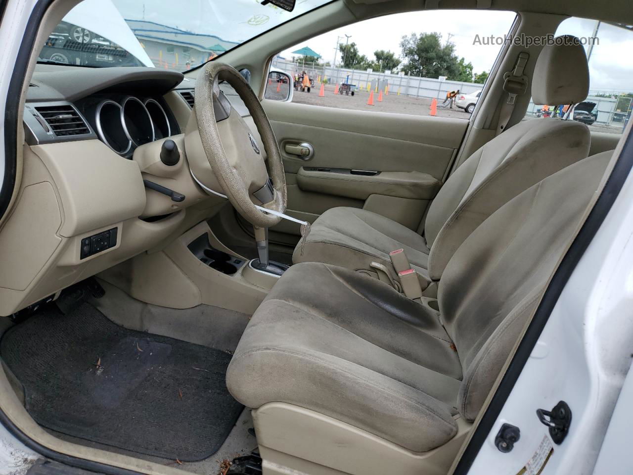 2009 Nissan Versa S White vin: 3N1BC11E19L449979