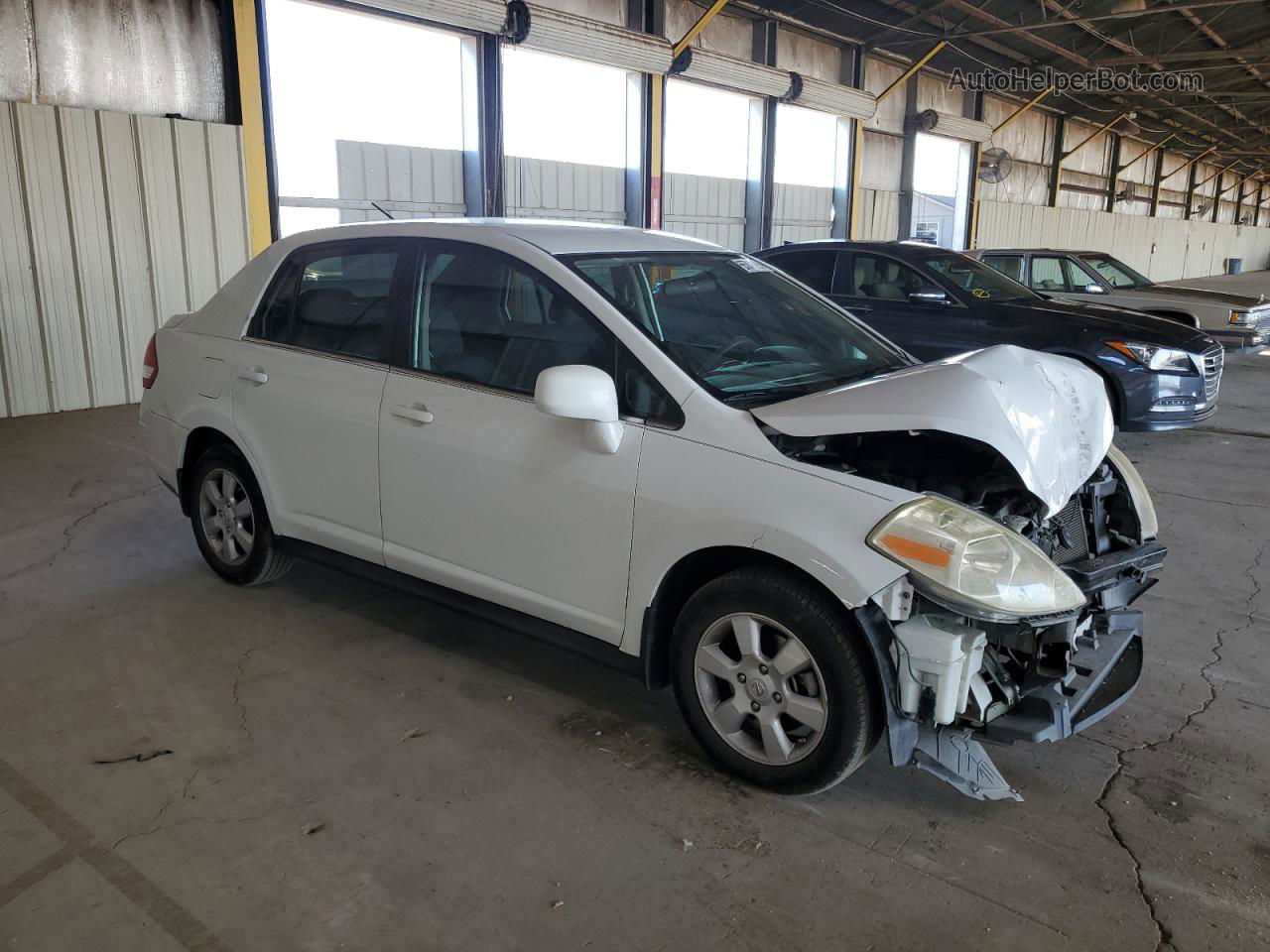 2009 Nissan Versa S Белый vin: 3N1BC11E79L368954