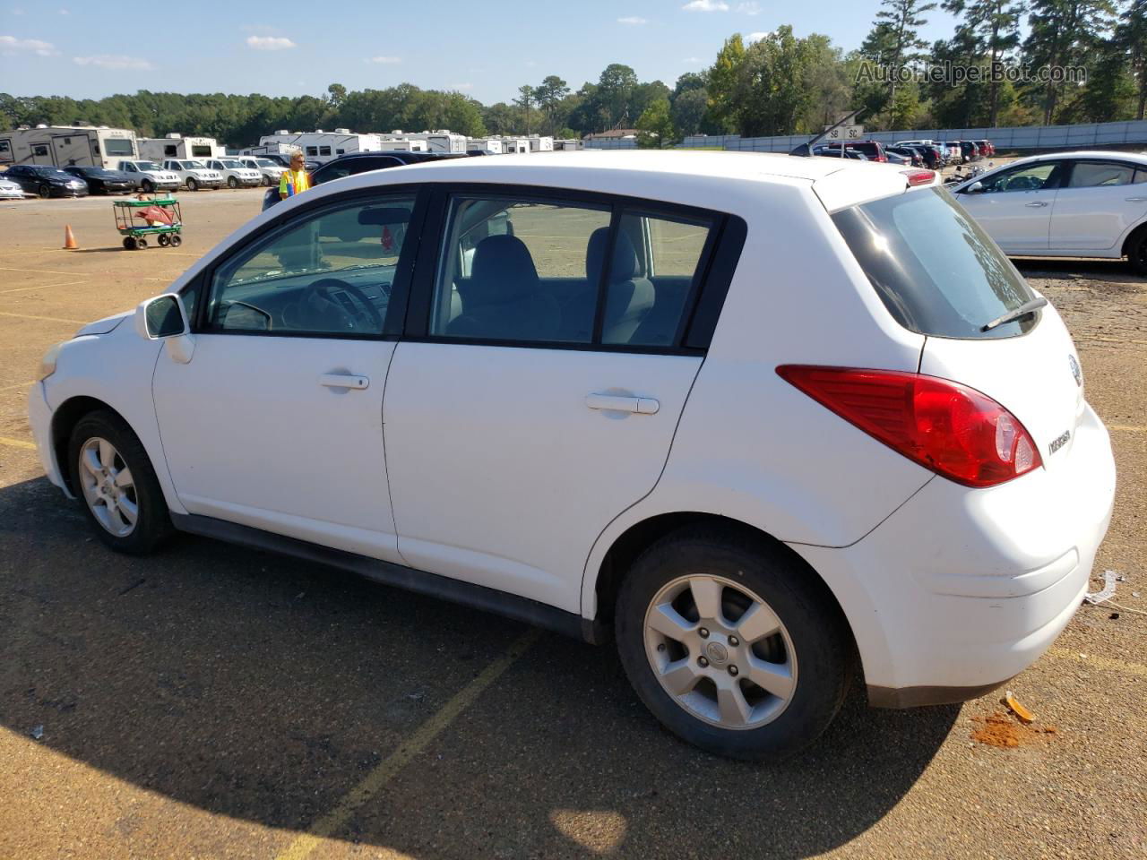 2009 Nissan Versa S Белый vin: 3N1BC13E09L383888