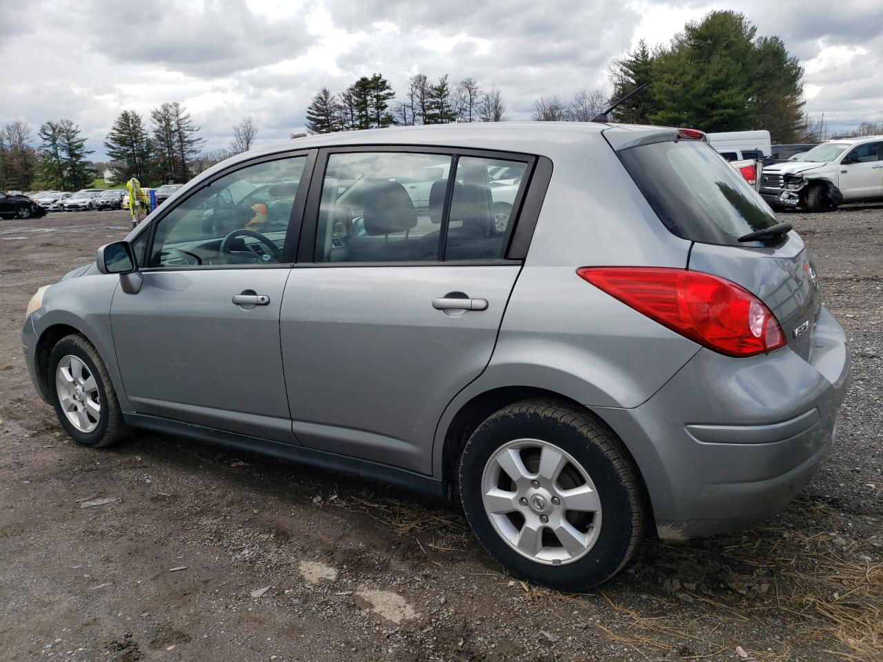 2009 Nissan Versa S Silver vin: 3N1BC13E19L410225