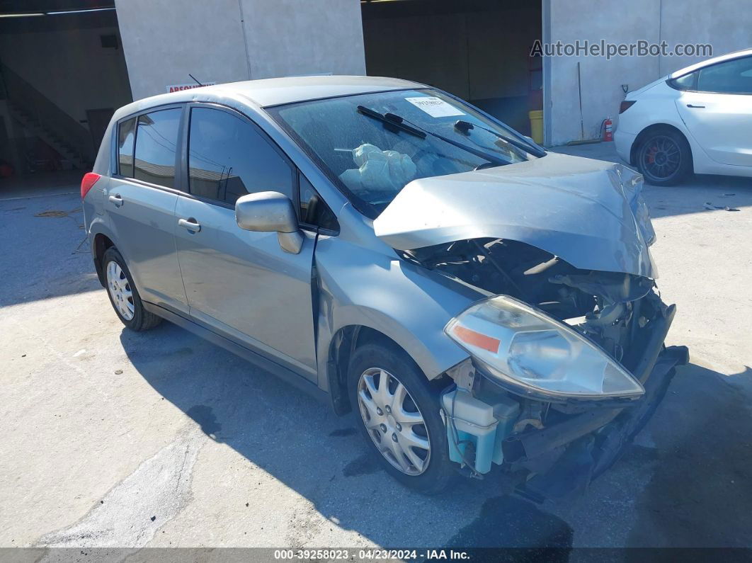 2009 Nissan Versa 1.8s Серый vin: 3N1BC13E29L459594