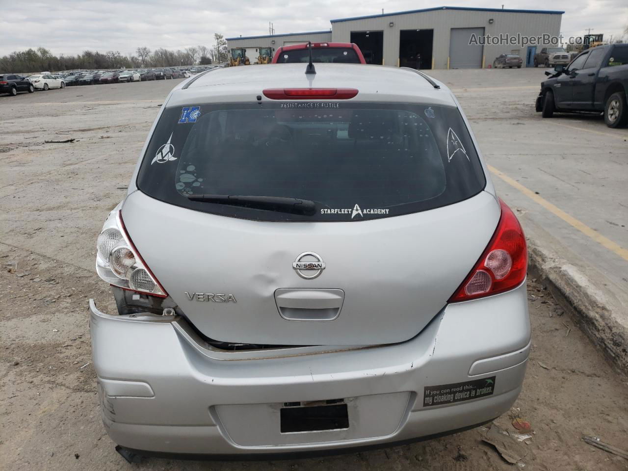 2009 Nissan Versa S Серебряный vin: 3N1BC13E79L365954