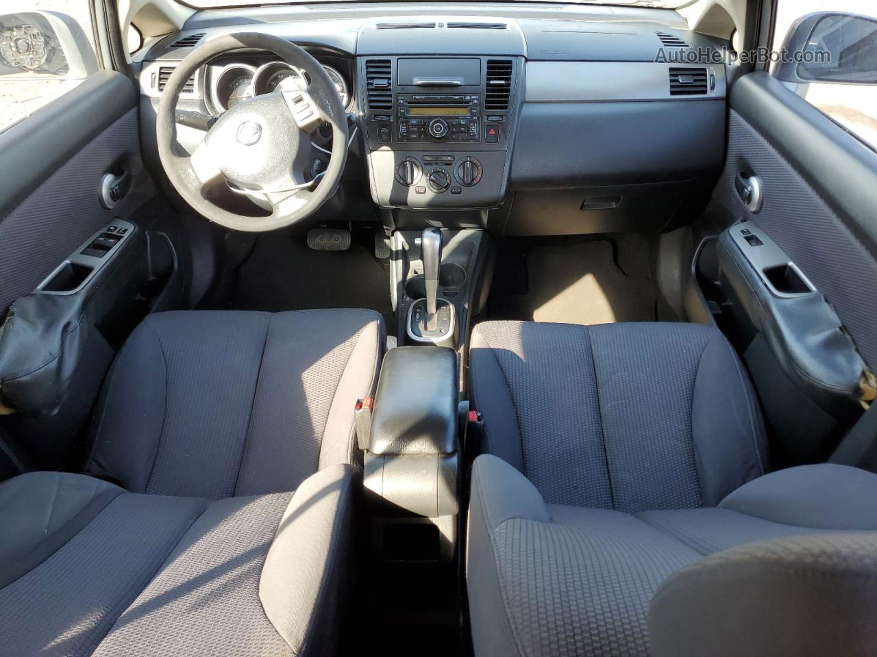 2009 Nissan Versa S Серебряный vin: 3N1BC13E99L419190