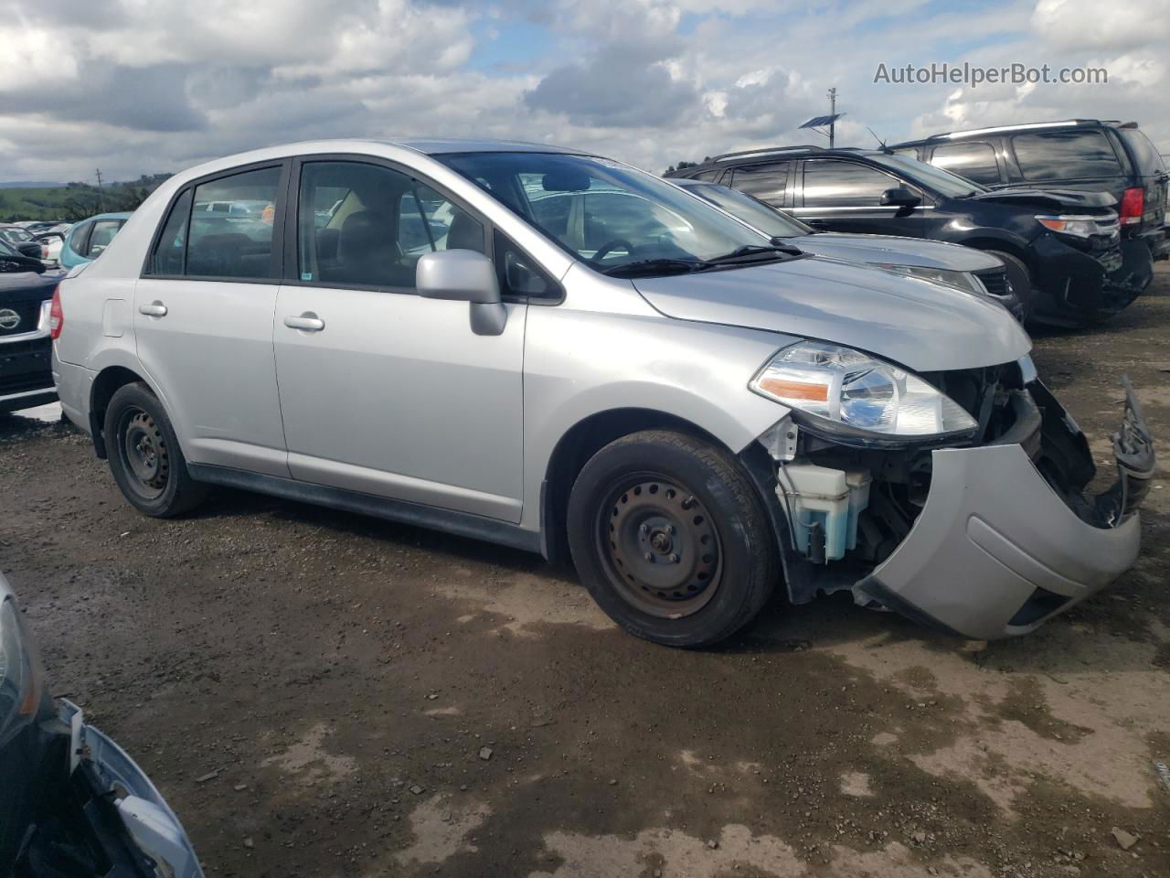 2010 Nissan Versa S Silver vin: 3N1BC1AP0AL384600