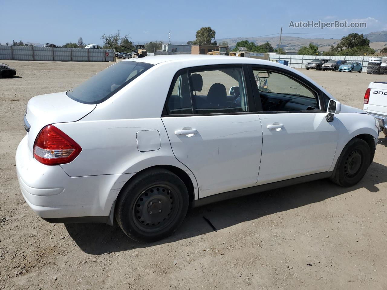 2010 Nissan Versa S White vin: 3N1BC1AP3AL411983