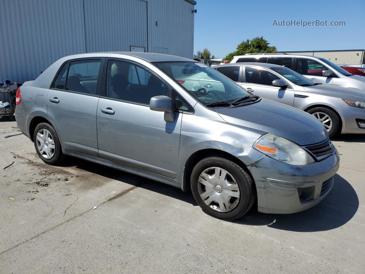 2010 Nissan Versa S Серебряный vin: 3N1BC1AP9AL419926