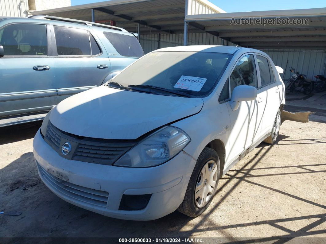 2010 Nissan Versa   White vin: 3N1BC1AS8AL432820