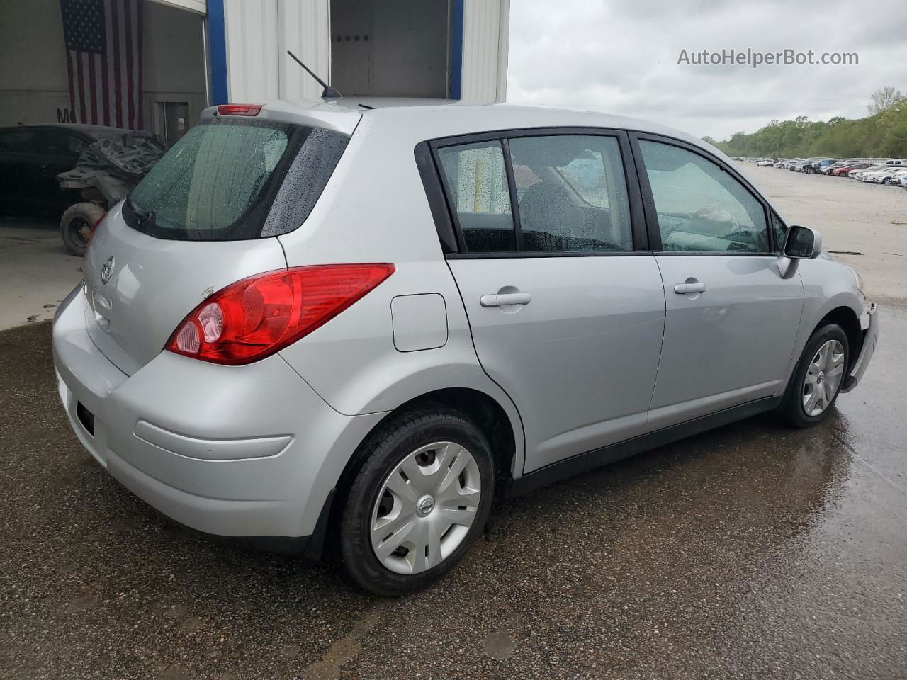 2010 Nissan Versa S Silver vin: 3N1BC1CP2AL421997