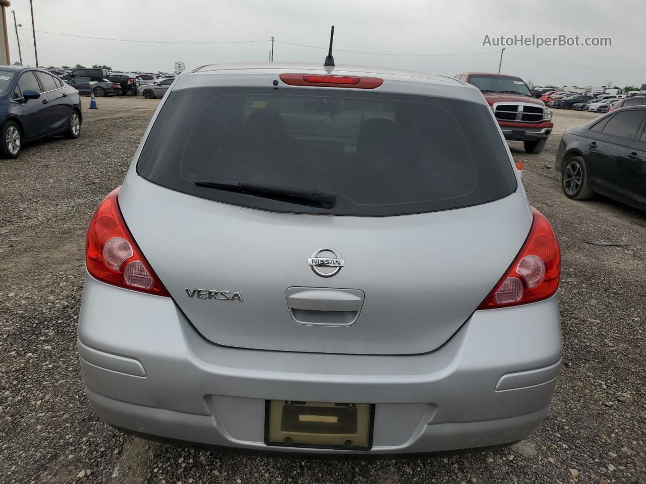 2010 Nissan Versa S Silver vin: 3N1BC1CP9AL444922