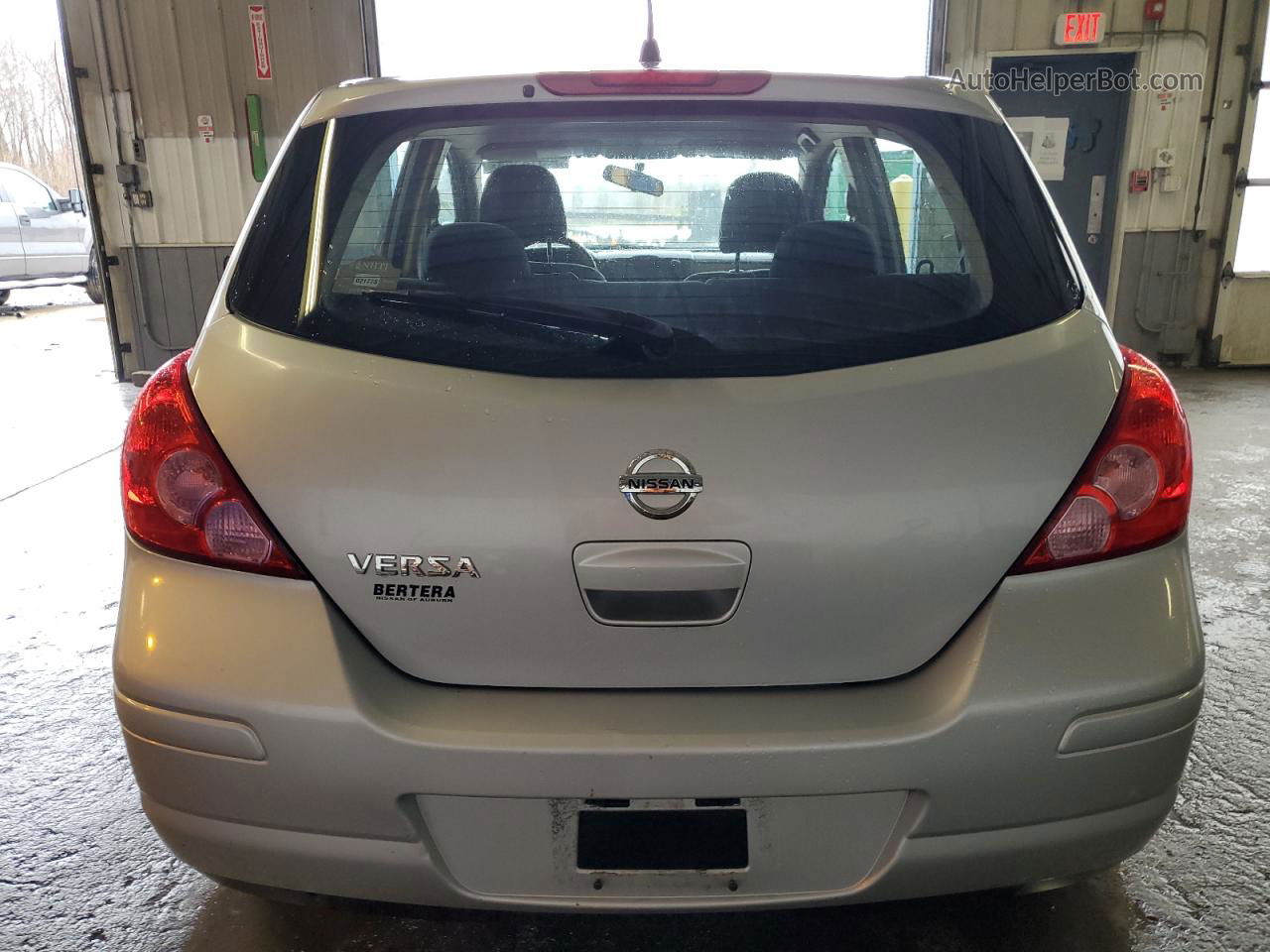 2010 Nissan Versa S Silver vin: 3N1BC1CPXAL420161