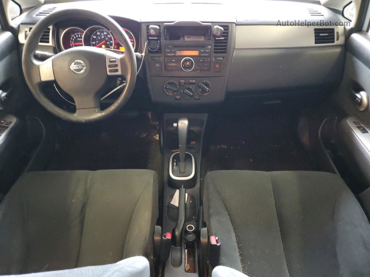 2010 Nissan Versa S Серебряный vin: 3N1BC1CPXAL420161