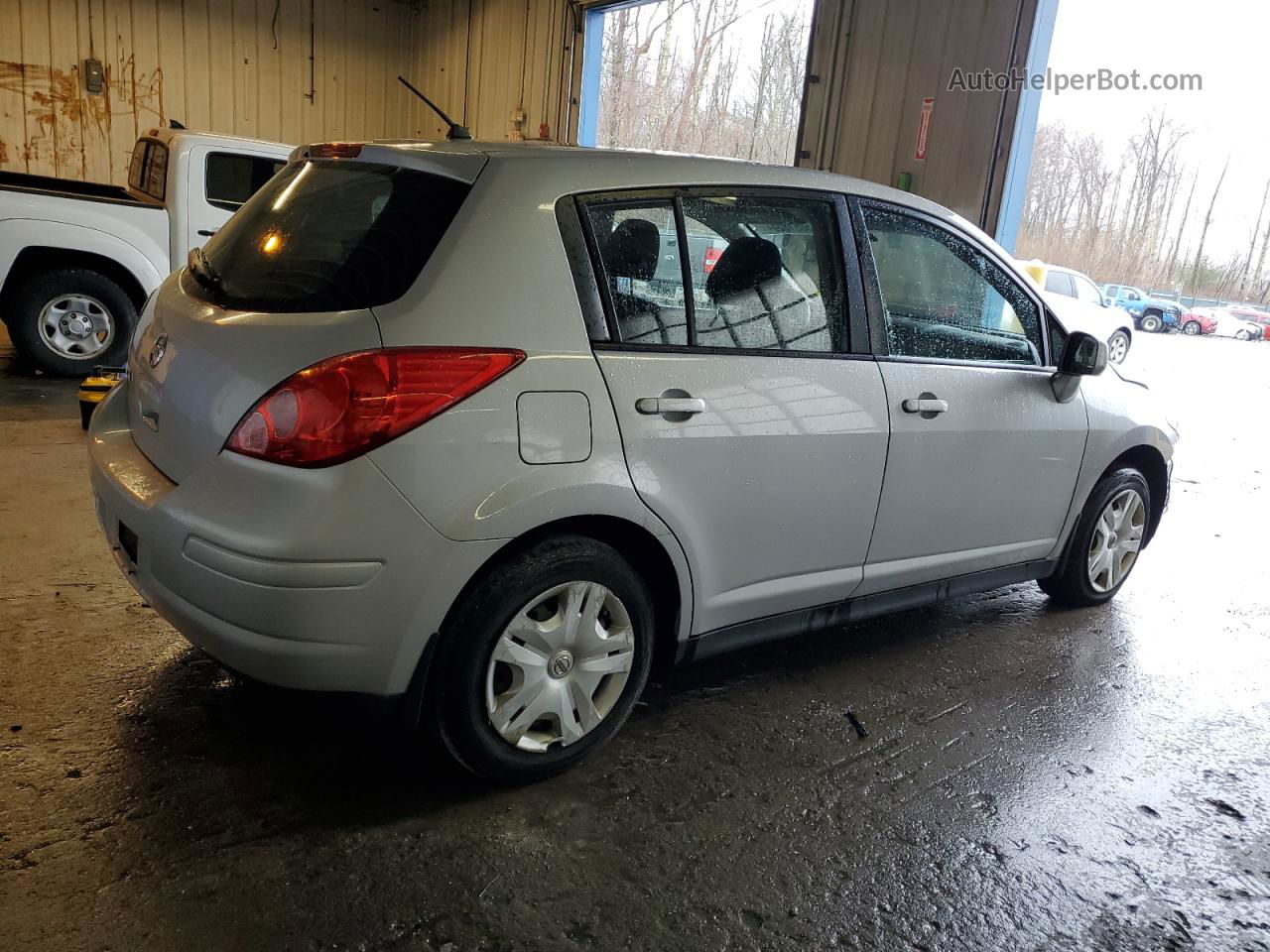 2010 Nissan Versa S Silver vin: 3N1BC1CPXAL420161