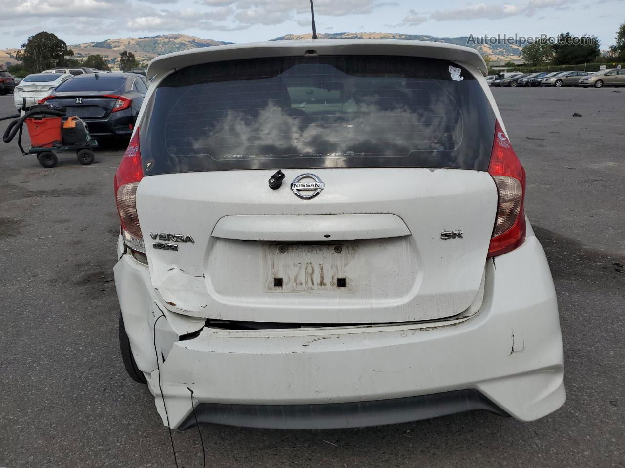 2018 Nissan Versa Note S White vin: 3N1CE2CP2JL362051