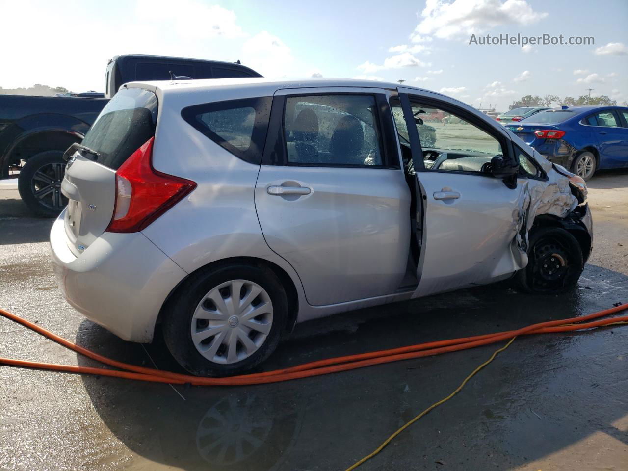 2016 Nissan Versa Note S Silver vin: 3N1CE2CP3GL386321