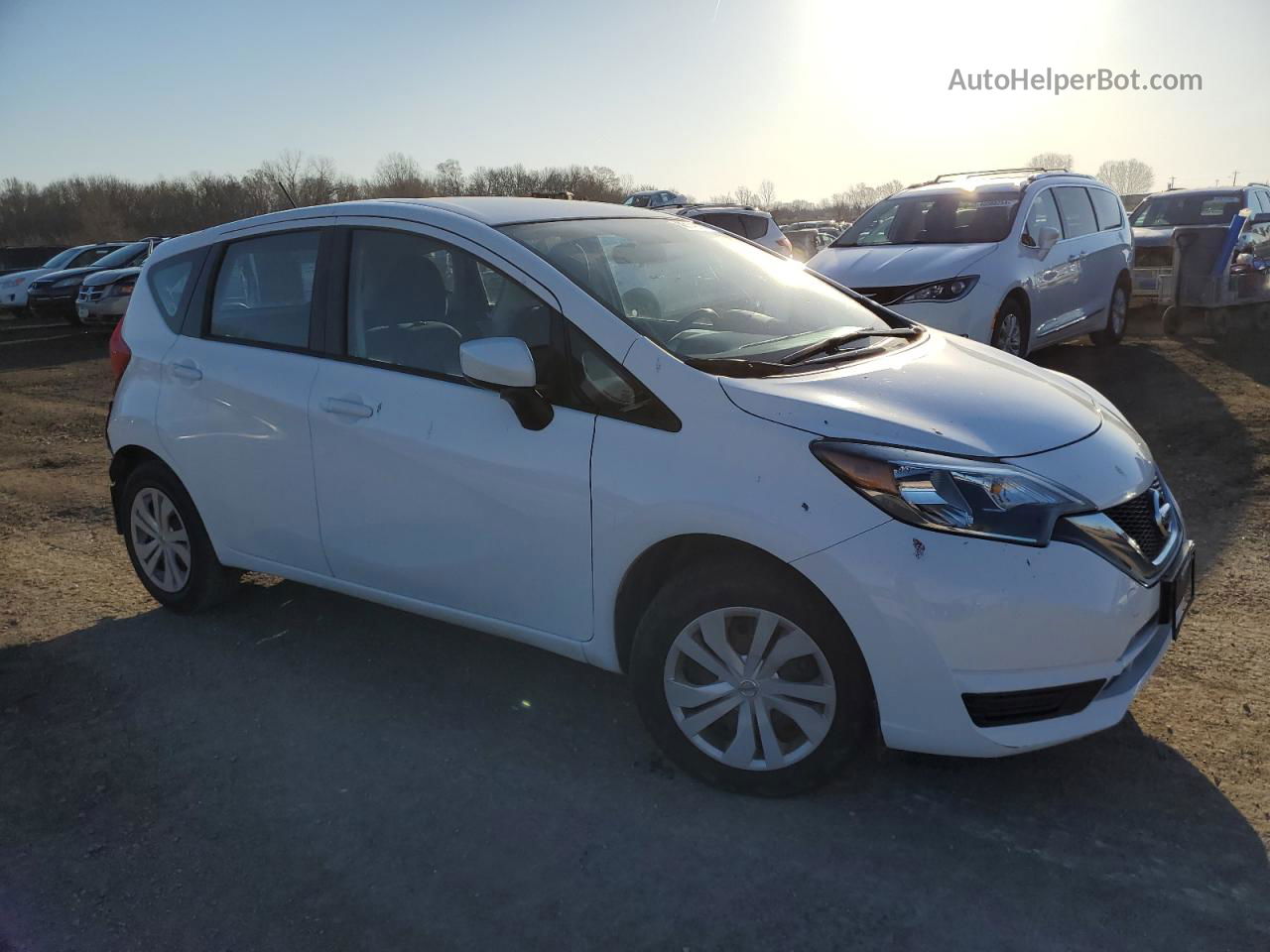 2018 Nissan Versa Note S Белый vin: 3N1CE2CP3JL359952