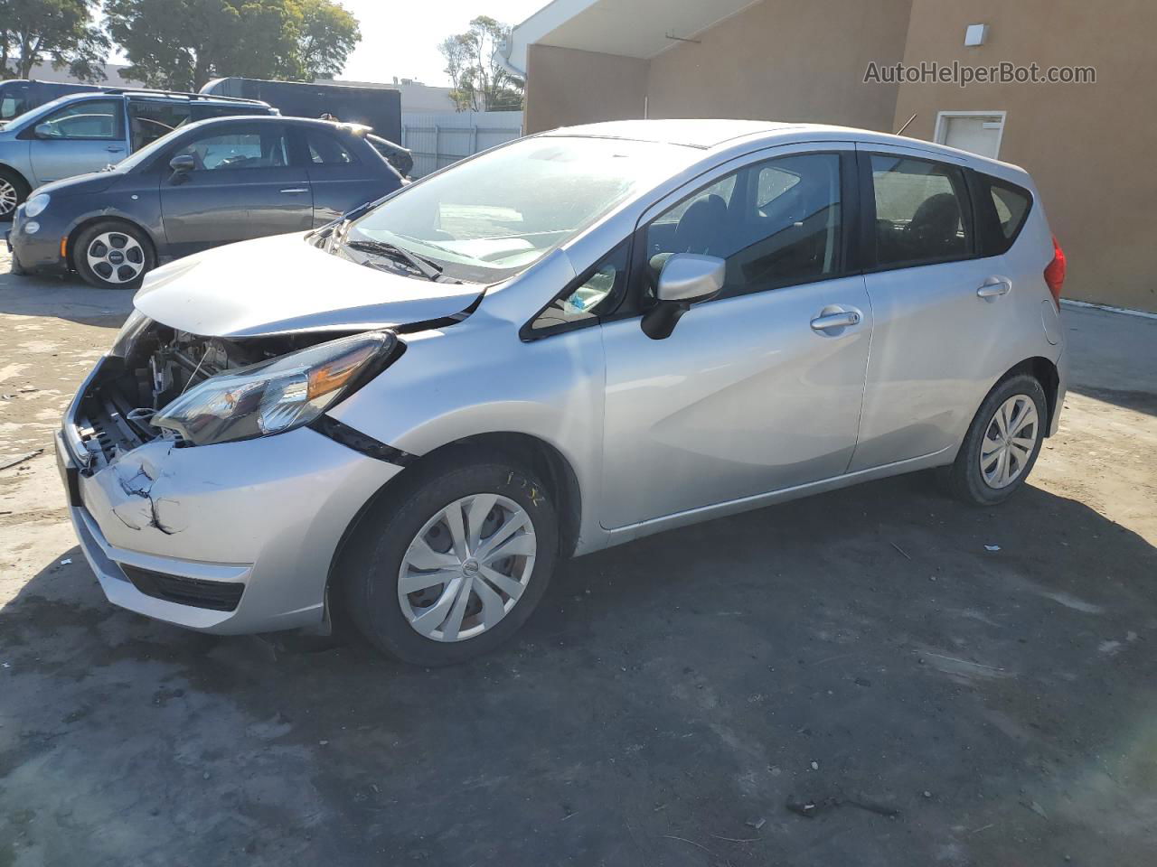 2018 Nissan Versa Note S Silver vin: 3N1CE2CP6JL370024