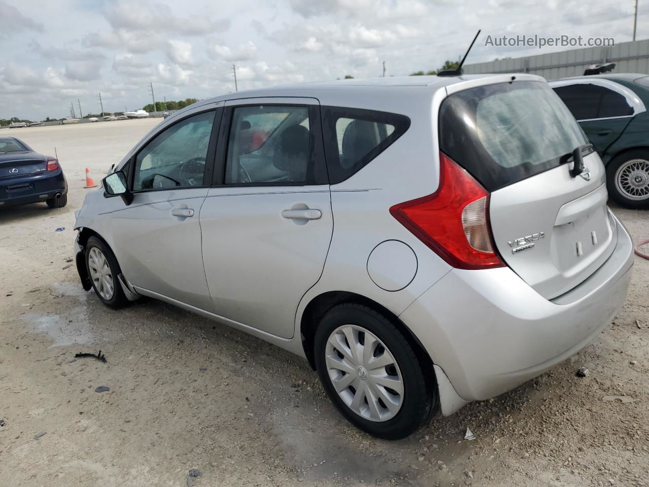 2016 Nissan Versa Note S Серебряный vin: 3N1CE2CP8GL408989