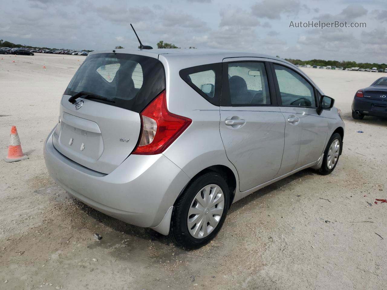 2016 Nissan Versa Note S Silver vin: 3N1CE2CP8GL408989