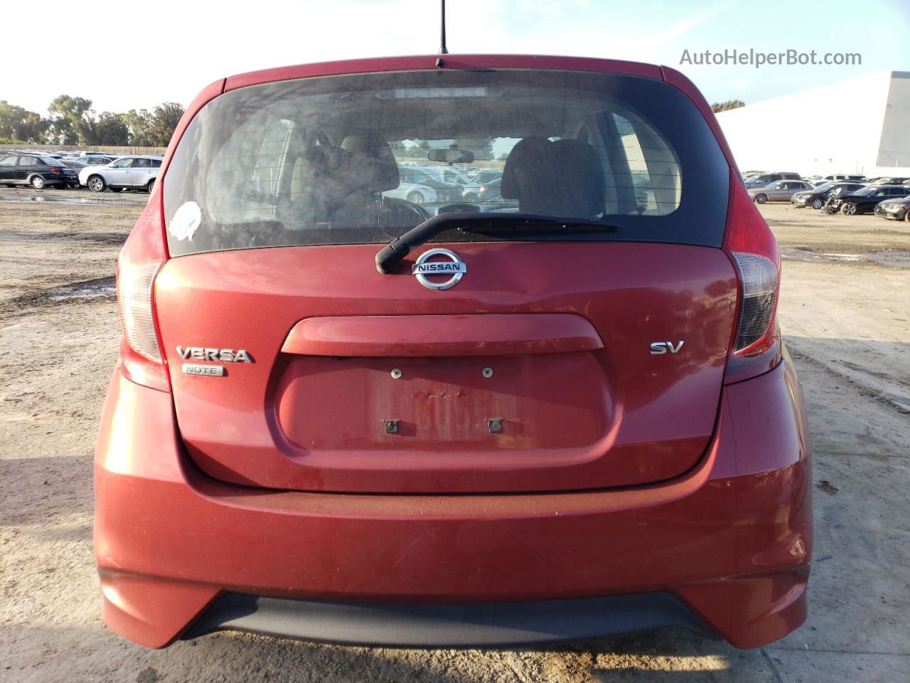 2018 Nissan Versa Note S Red vin: 3N1CE2CPXJL351976