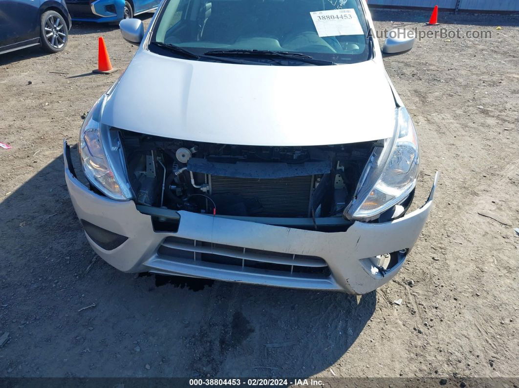 2016 Nissan Versa 1.6 Sv Silver vin: 3N1CN7AP0GL914445