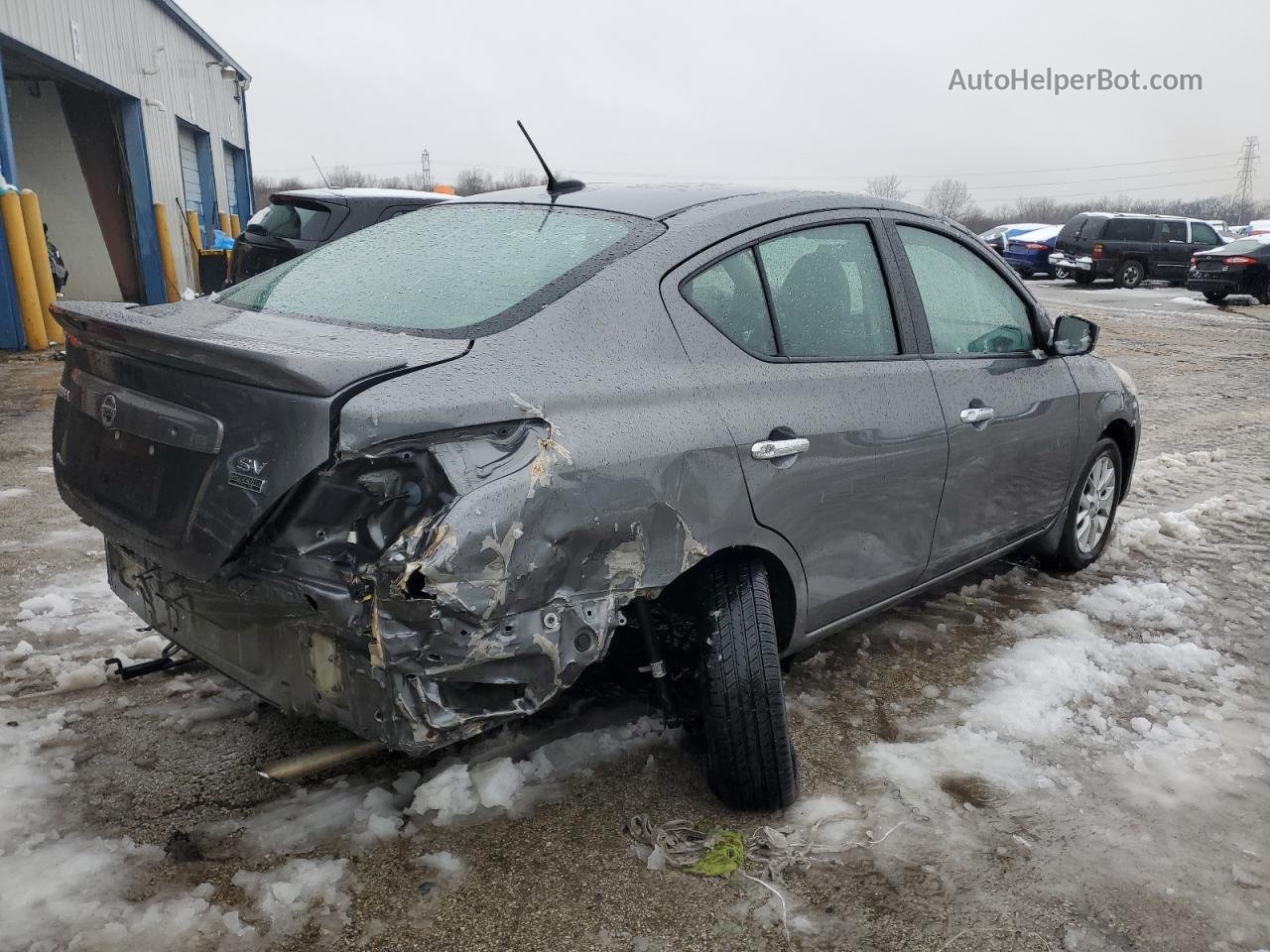 2018 Nissan Versa S Серый vin: 3N1CN7AP0JL809198