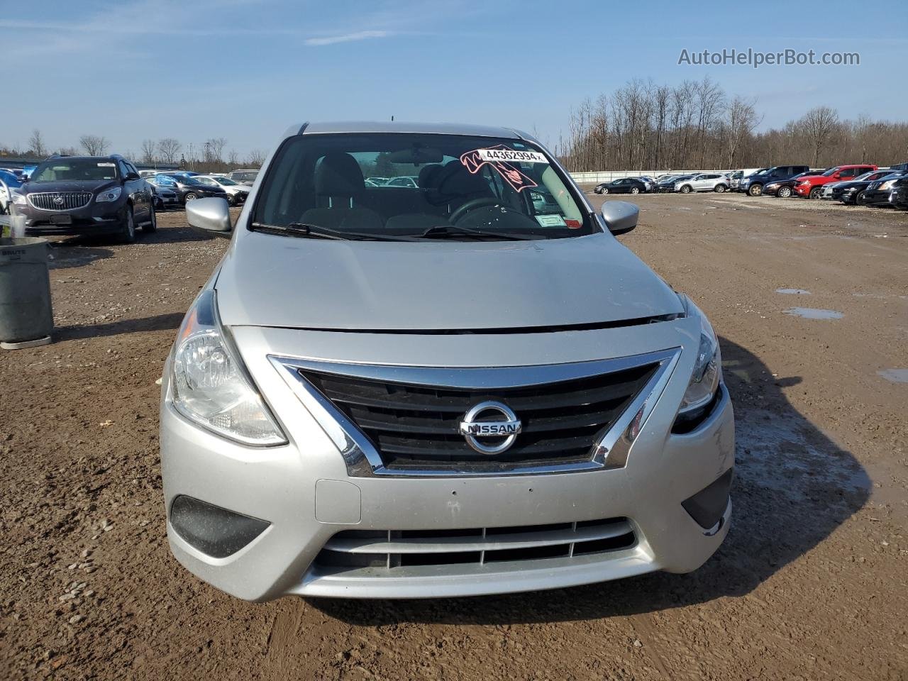 2018 Nissan Versa S Silver vin: 3N1CN7AP0JL813591