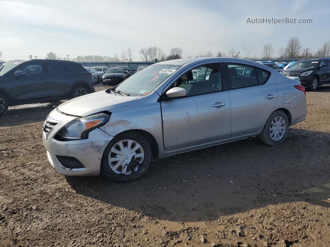 2018 Nissan Versa S Silver vin: 3N1CN7AP0JL813591