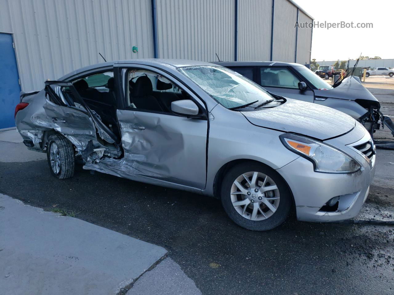 2018 Nissan Versa S Silver vin: 3N1CN7AP0JL844890